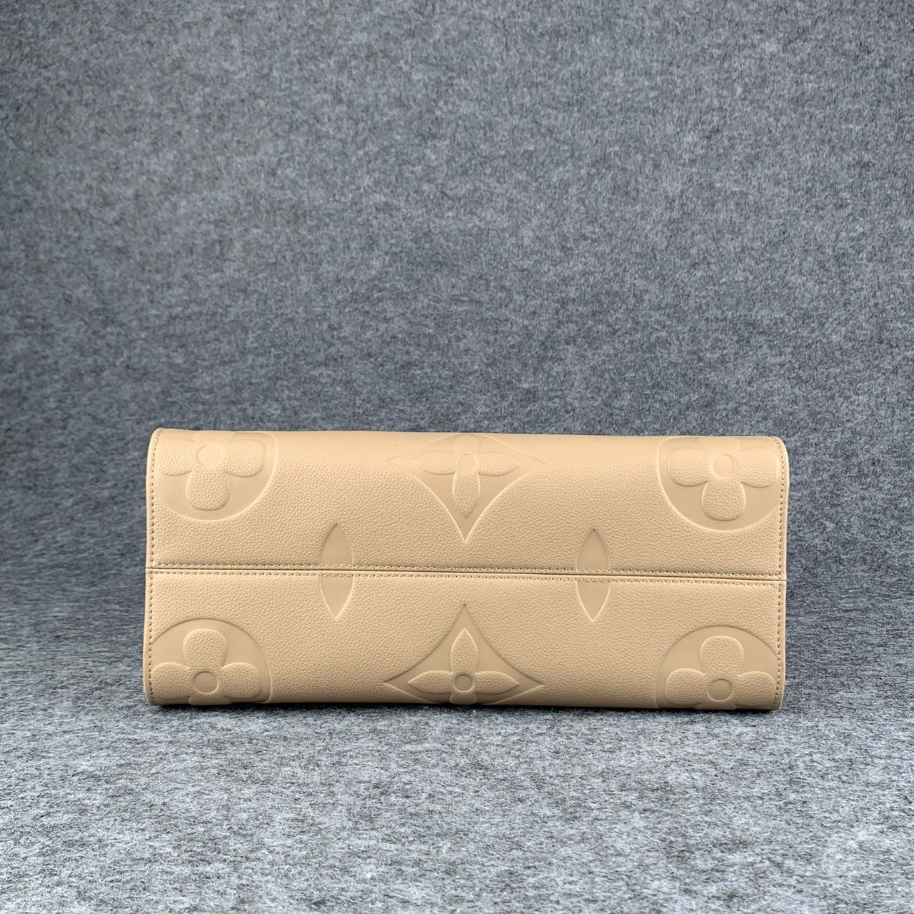 LV Onthego MM Beige Monogram Empreinte Tote Bag