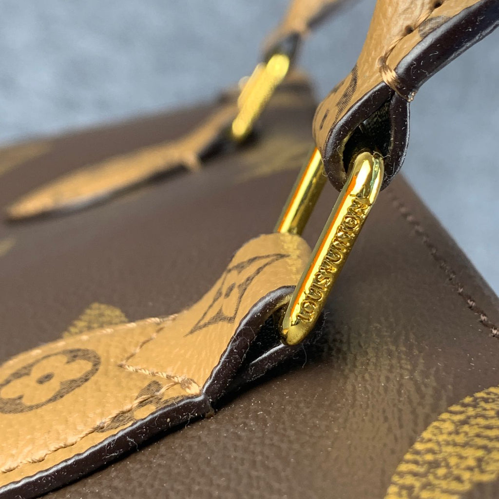 LV ONTHEGO GM  GIANT REVERSE BROWN