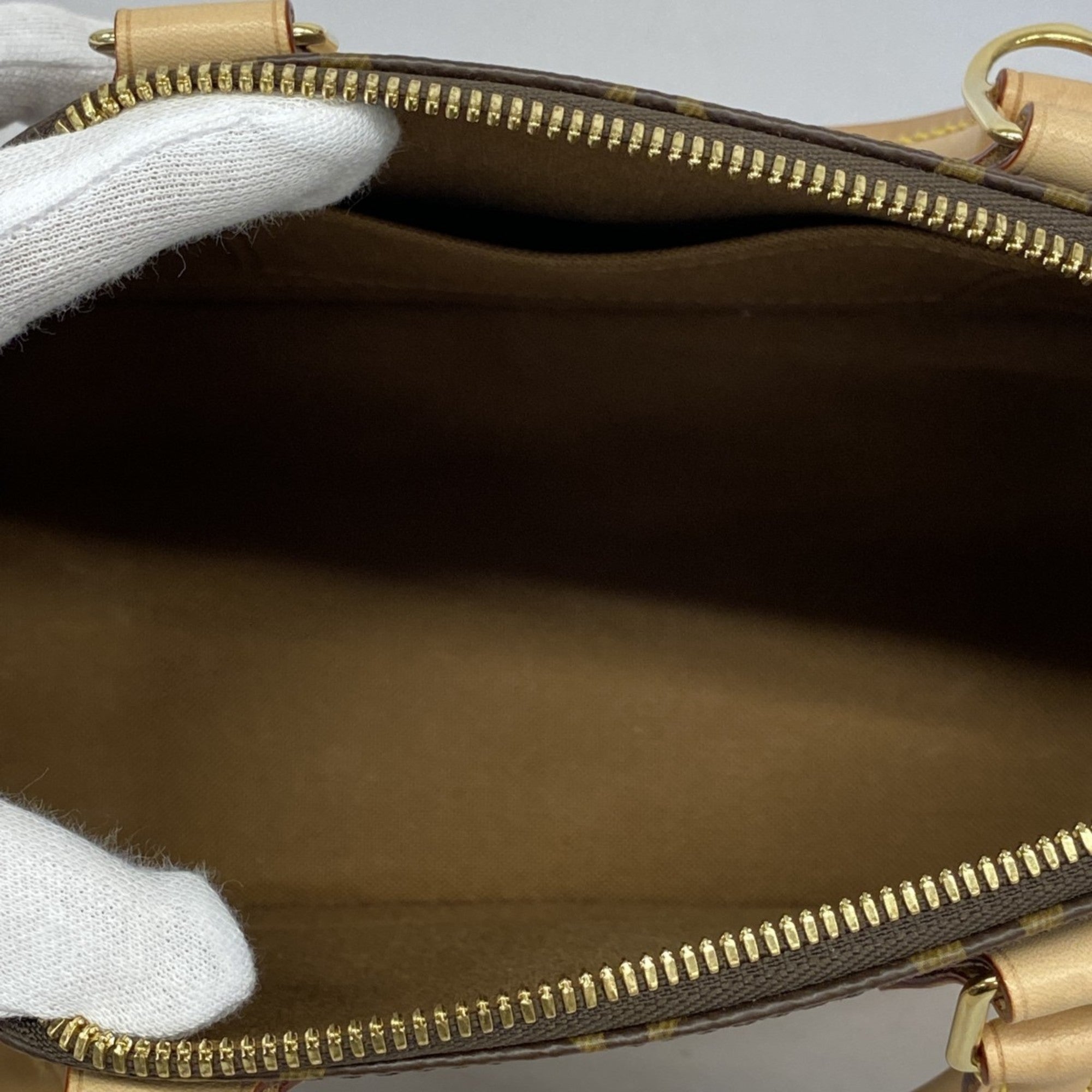Louis Vuitton  Handbag
