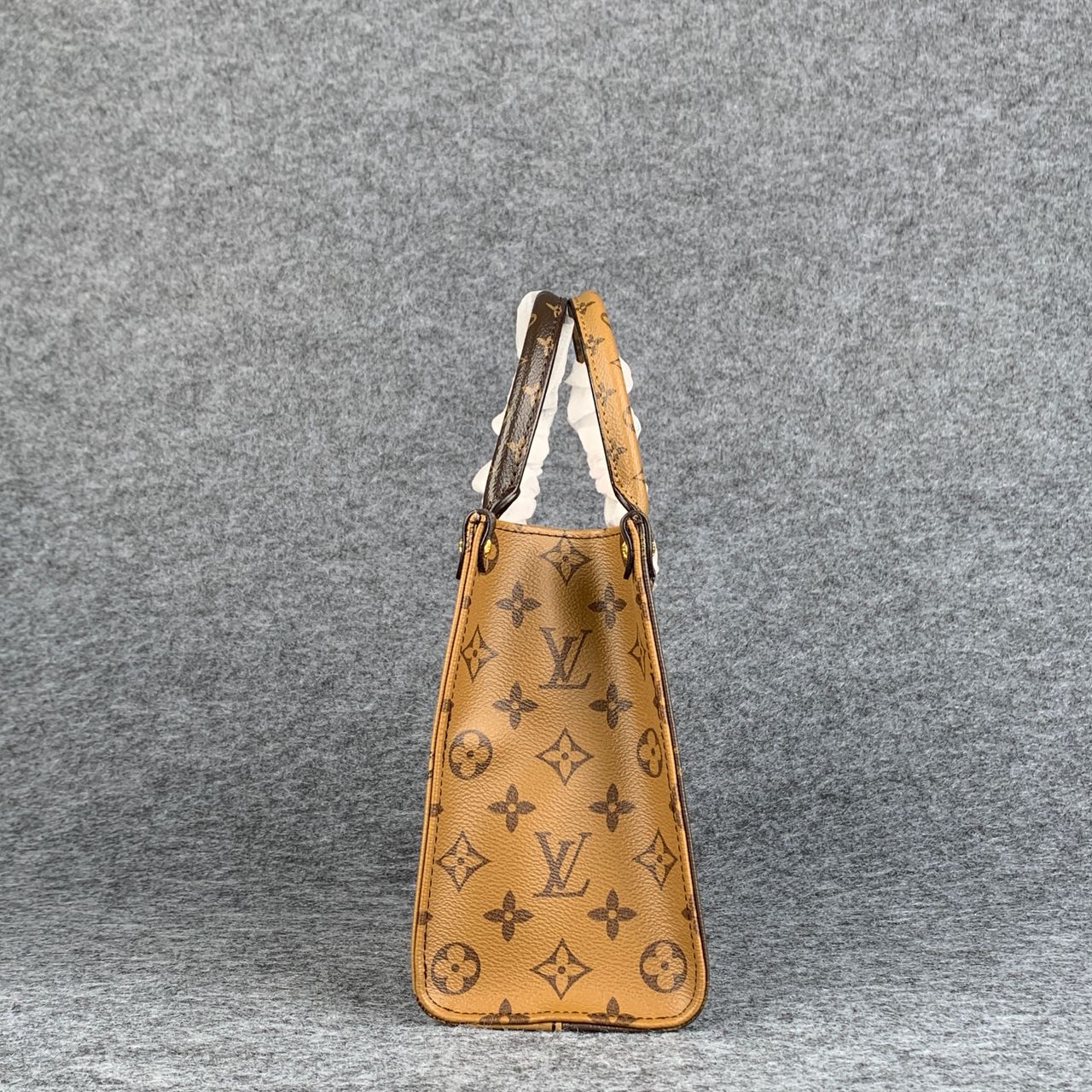 LV ONTHEGO GM  GIANT REVERSE BROWN