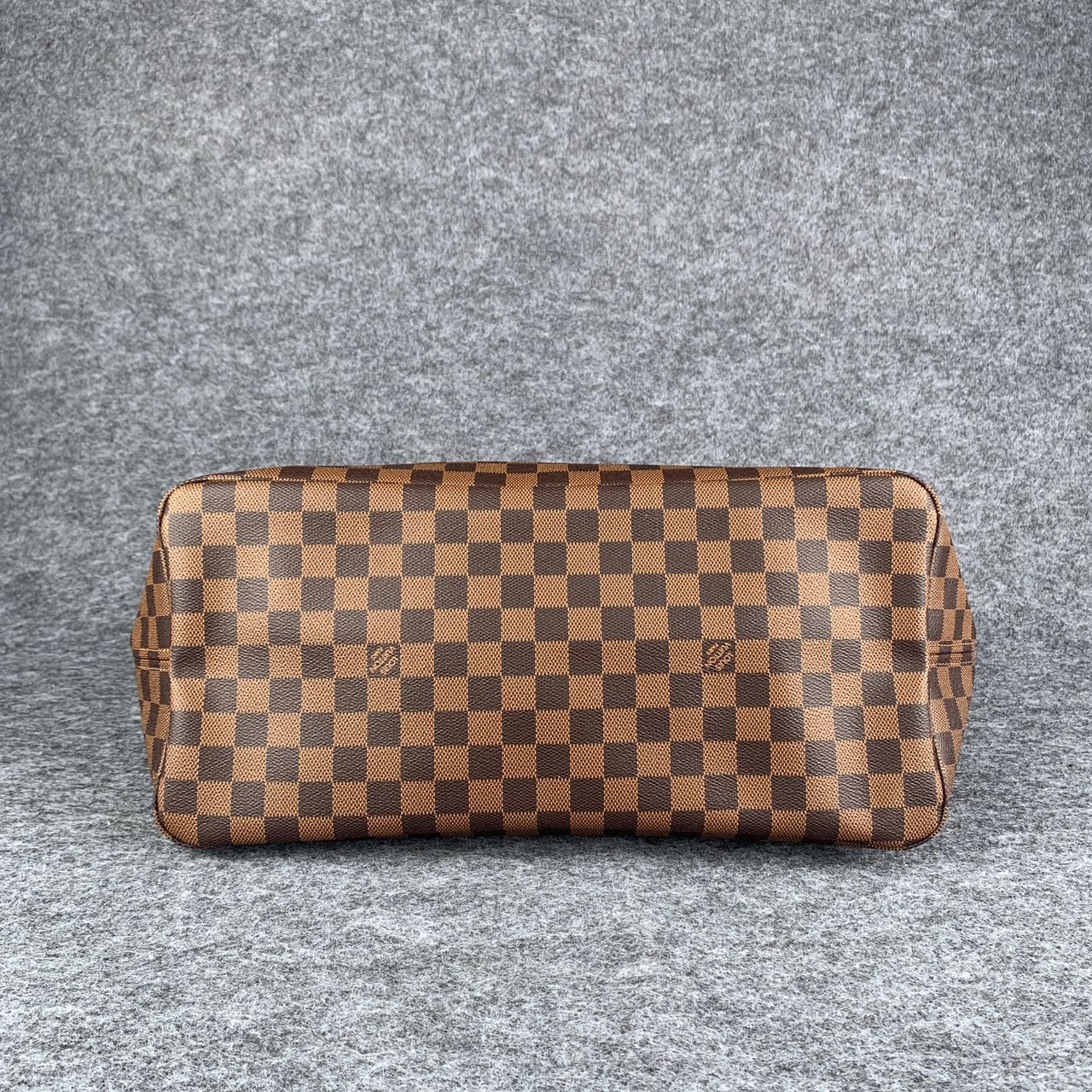LV Neverfull GM (32x39x19 CM)