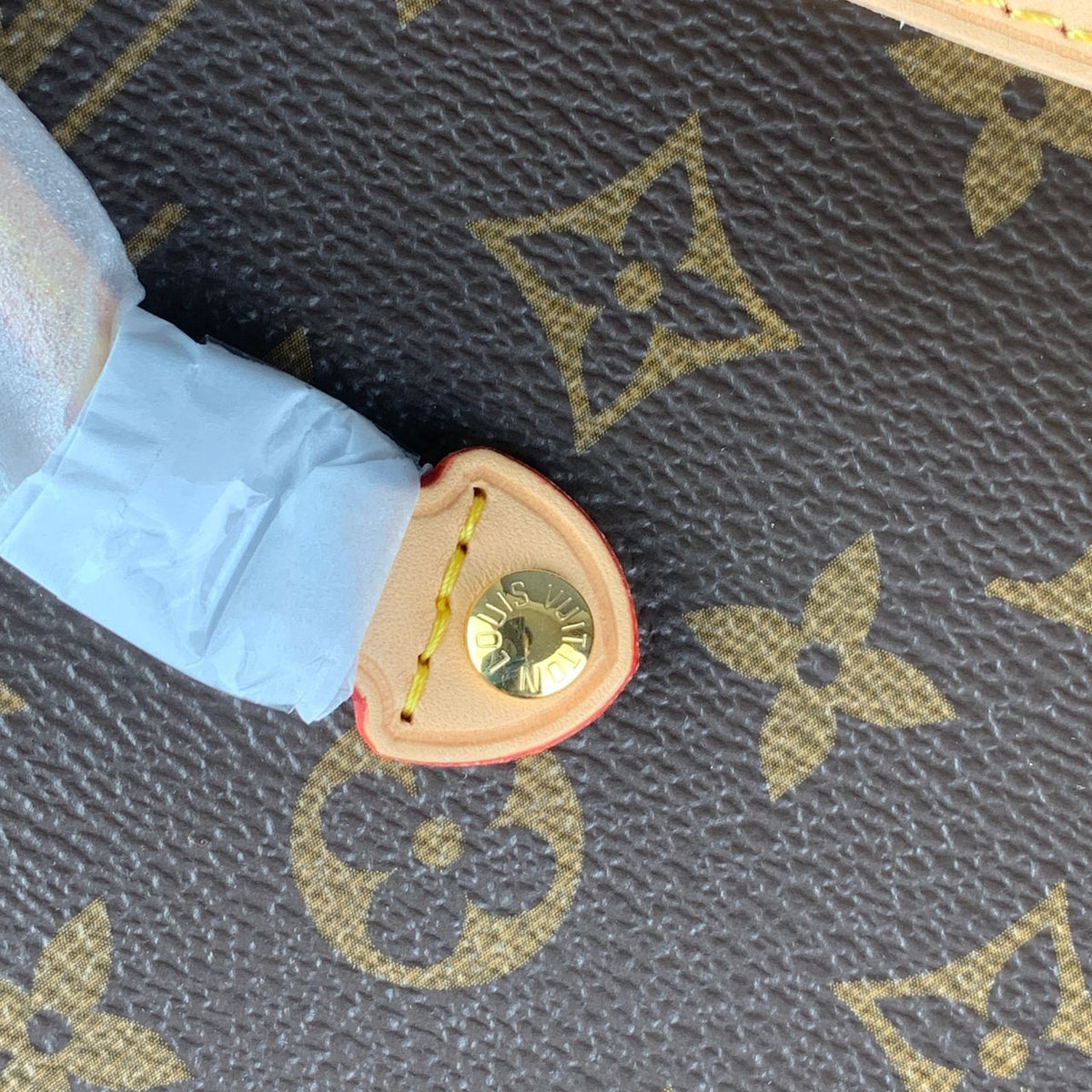 LV NEVERFULL GM PIVOINE LINING