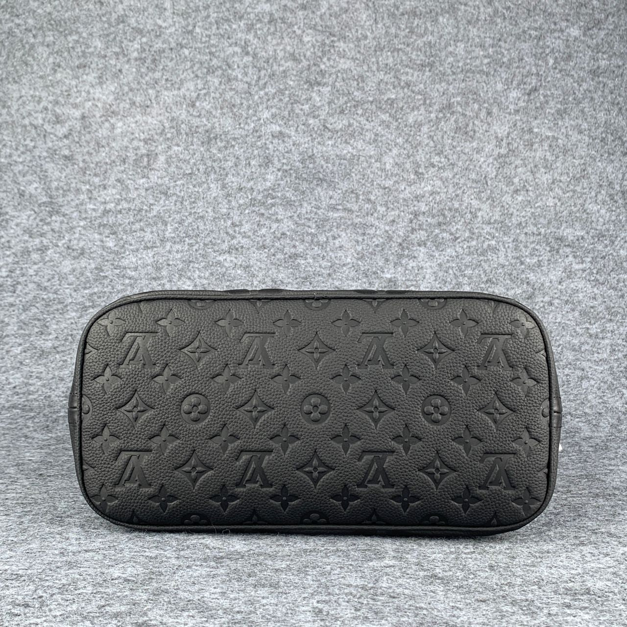 LV Neverfull MM (31 x 28 x 14 cm)
