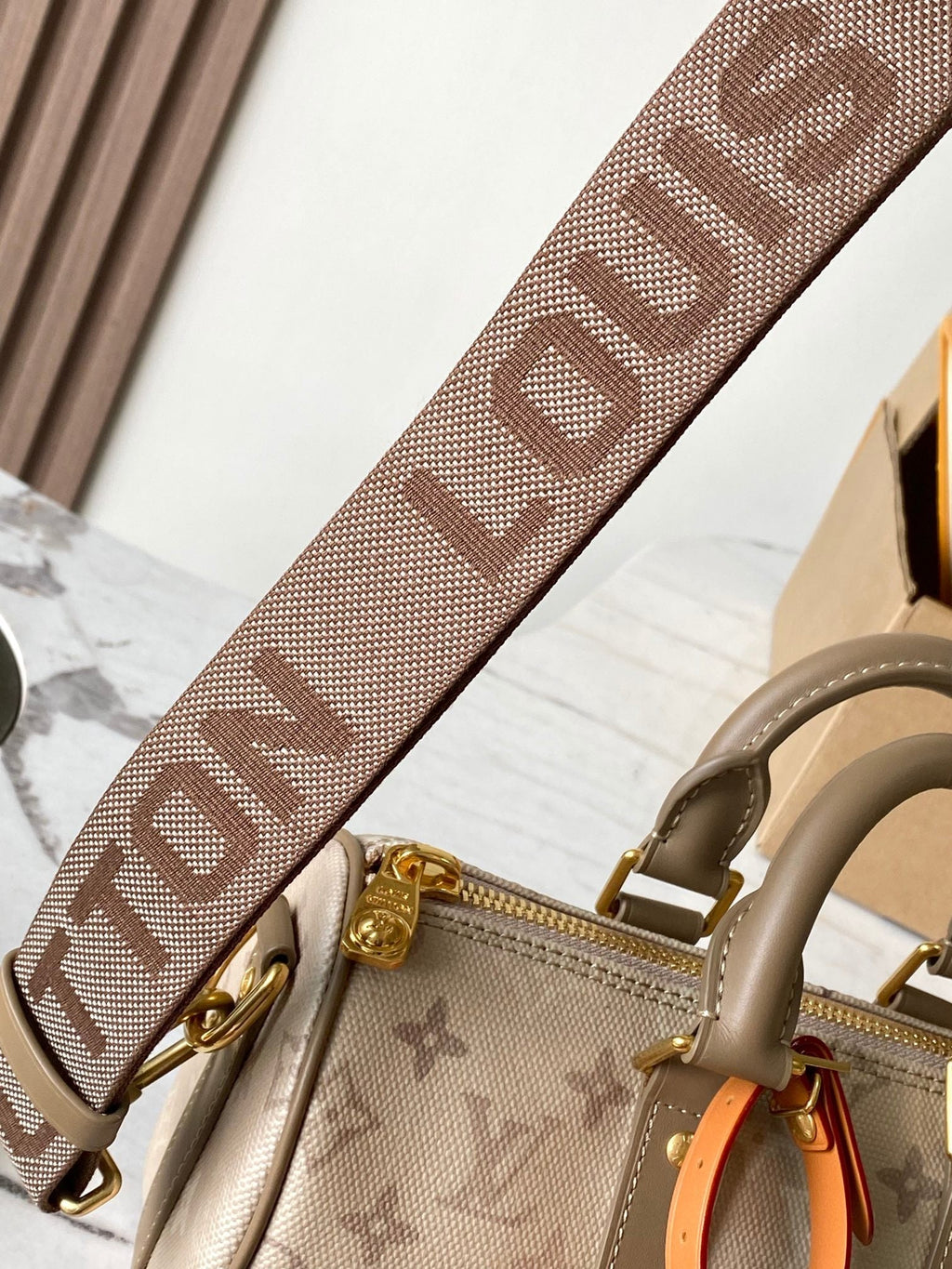 LV 25 Handbag